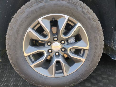 Certified 2024 Chevrolet Silverado 1500 LT w/ All Star Edition Plus AWD/4WD image 14