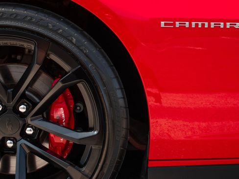 Used 2013 Chevrolet Camaro SS w/ SS Performance Package RWD image 34