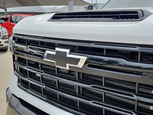 Used 2026 Chevrolet Silverado 2500 LTZ w/ Trail Boss Package AWD/4WD image 13