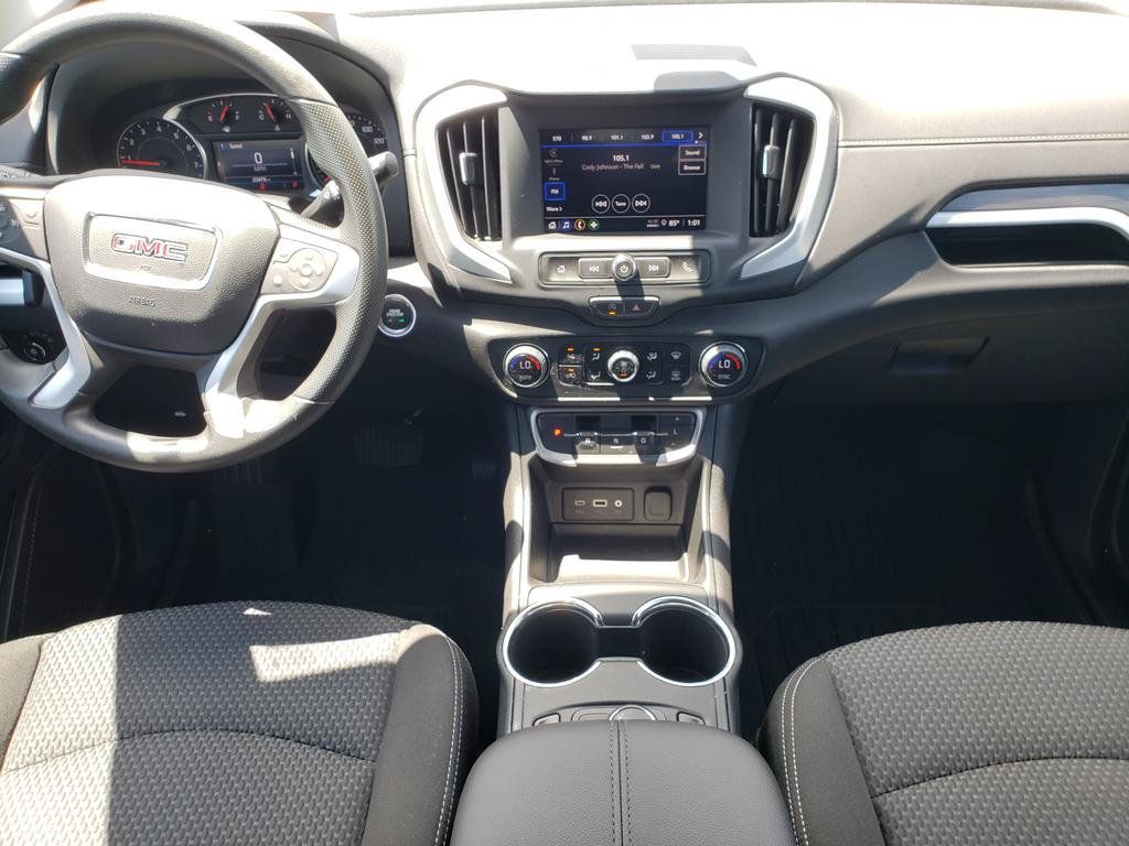 Used 2023 GMC Terrain SLE w/ Driver Convenience Package FWD image 12