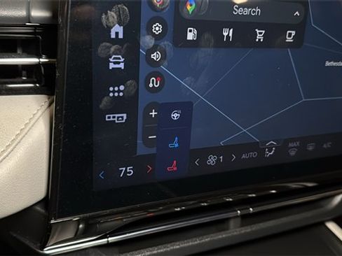 Used 2024 Lincoln Nautilus Reserve w/ Equipment Group 203A image 25