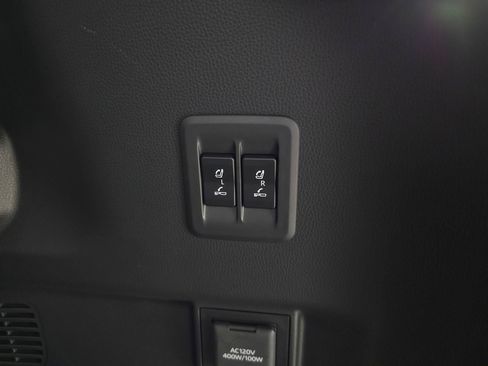 Certified 2024 Lexus GX 550 w/ Accessory Package (2T) AWD/4WD image 9