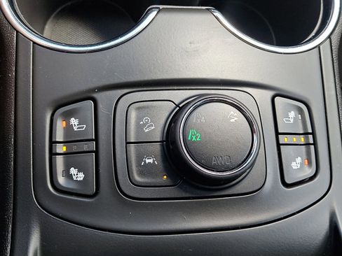 Used 2023 GMC Terrain SLE w/ Driver Convenience Package AWD/4WD image 24