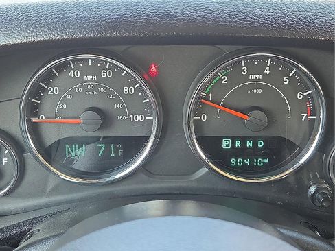 Used 2017 Jeep Wrangler Unlimited Sport w/ Connectivity Group image 23