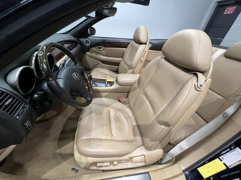 Used 2006 Lexus SC 430 Convertible image 26