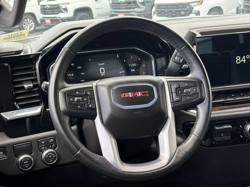 Used 2025 GMC Sierra 1500 SLT RWD image 28