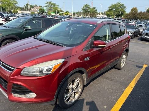Used 2015 Ford Escape Titanium w/ Equipment Group 301A AWD/4WD image 2
