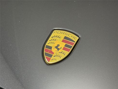Used 2022 Porsche 911 Carrera GTS RWD image 8