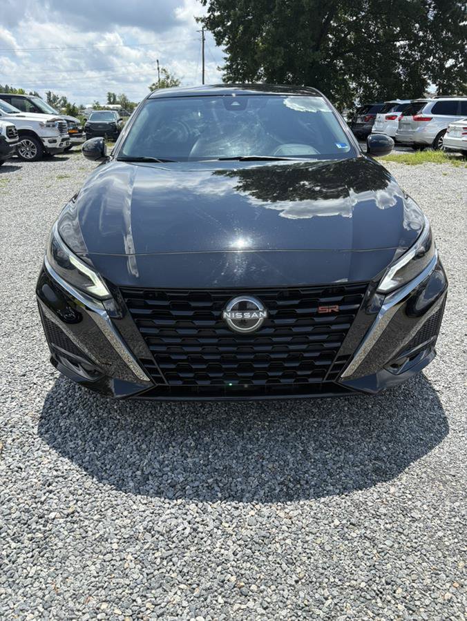 Used 2023 Nissan Altima 2.5 SR AWD/4WD image 9