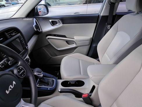 Used 2023 Kia Soul LX w/ Option Group 015 image 8
