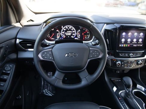 Used 2023 Chevrolet Traverse Premier w/ Redline Edition AWD/4WD image 18