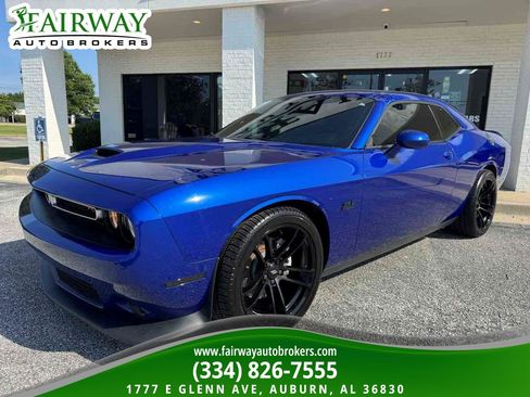 Used 2021 Dodge Challenger R/T RWD image 2