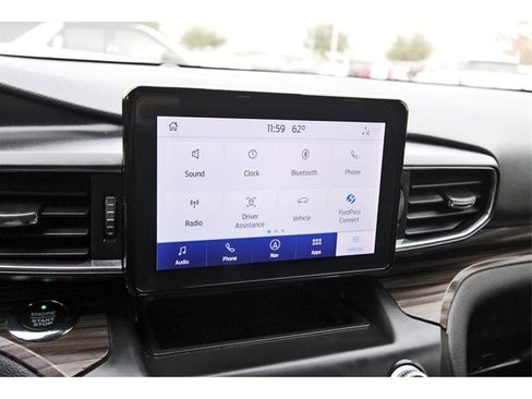 Used 2020 Ford Explorer Limited image 24