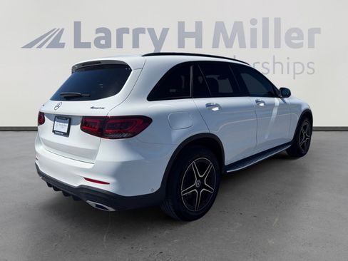 Used 2022 Mercedes-Benz GLC 300 4MATIC image 5