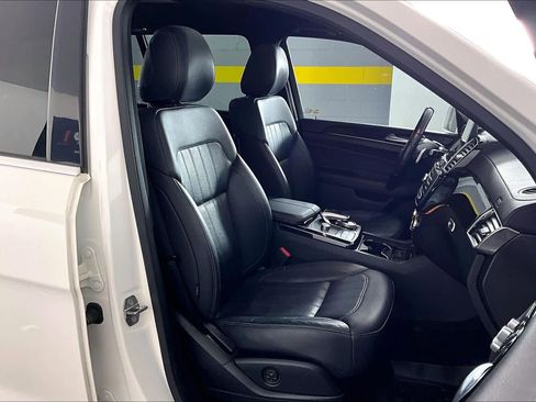 Used 2018 Mercedes-Benz GLS 450 4MATIC image 9