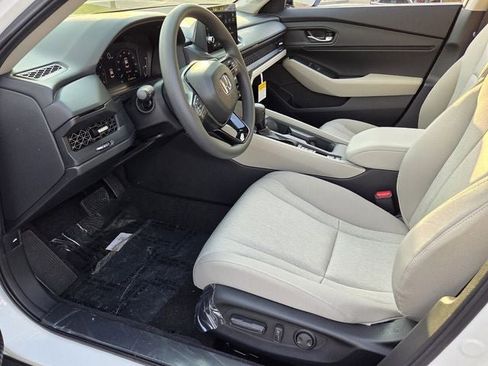 New 2026 Honda Accord SE image 7