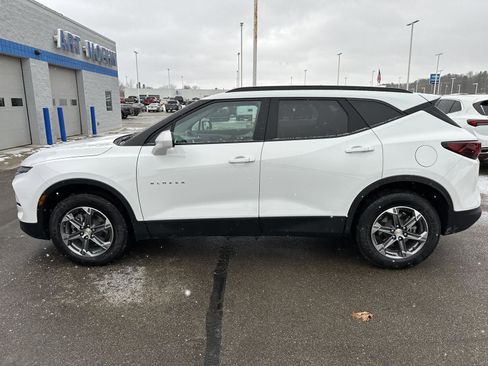 Used 2023 Chevrolet Blazer LT w/ Convenience Package image 2