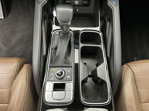 Used 2021 Kia Telluride SX w/ SX Prestige Package image 23