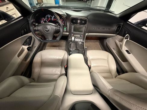 Used 2010 Chevrolet Corvette Grand Sport w/ Preferred Equipment Group image 25