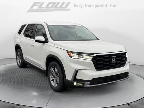 New 2025 Honda Pilot EX-L image 1