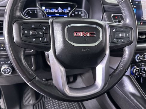 Used 2021 GMC Yukon XL SLT w/ SLT Premium Package image 11