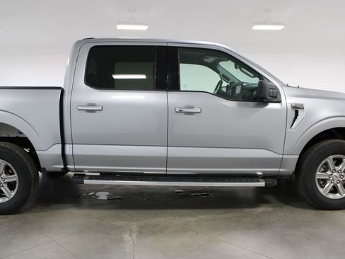 Used 2024 Ford F150 XLT image 11