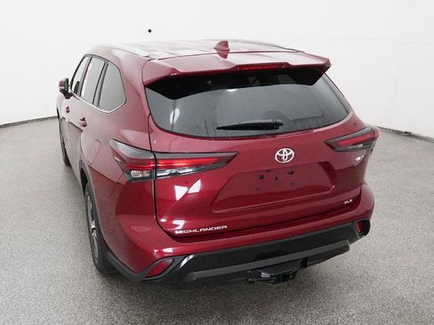 New 2026 Toyota Highlander XLE image 71