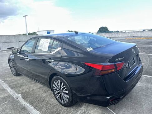 Used 2024 Nissan Altima 2.5 SV FWD image 23