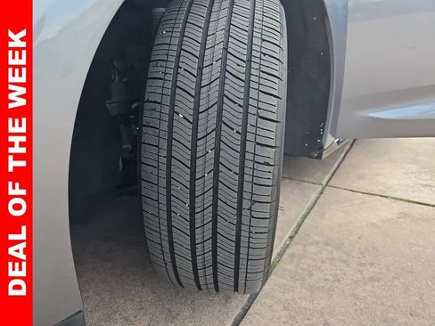 Used 2018 Chevrolet Volt Premier image 33