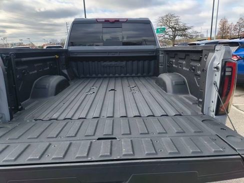 Used 2024 GMC Sierra 2500 AT4 w/ AT4 Premium Plus Package image 28