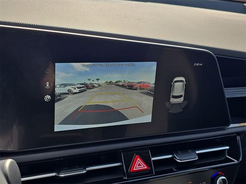 New 2025 Kia Niro EX w/ EX Cold Weather Package image 25
