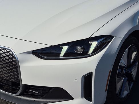 Certified 2025 BMW i4 eDrive40 w/ Parking Assistance Package RWD image 6