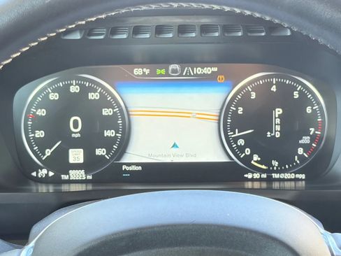 Used 2018 Volvo XC90 T6 Momentum w/ Momentum Plus Package AWD/4WD image 34
