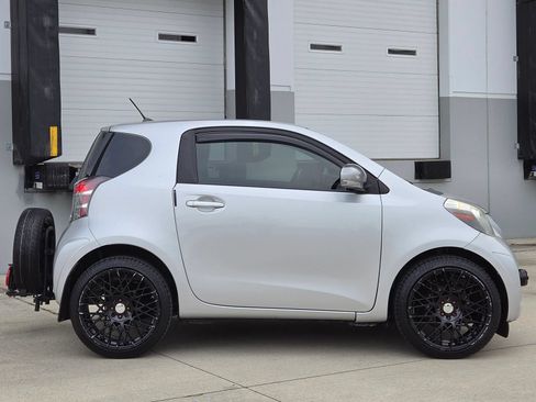 Used 2012 Scion iQ w/ Rear Speaker Pkg FWD image 9