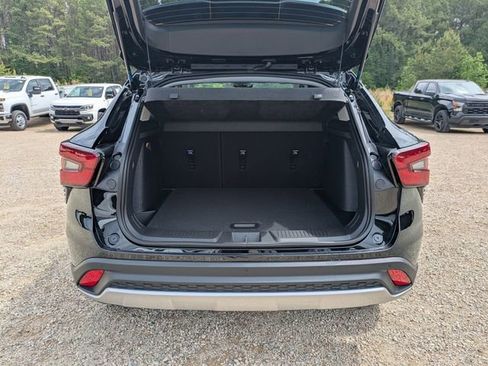New 2026 Chevrolet Trax LT FWD image 27