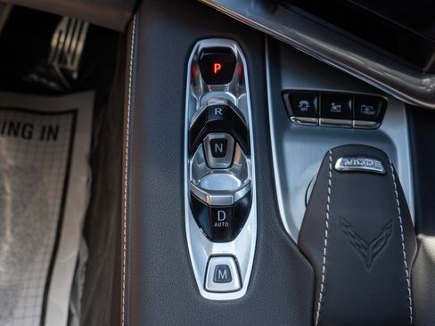 Used 2022 Chevrolet Corvette Stingray Preferred Conv w/ Z51 Performance Package RWD image 31