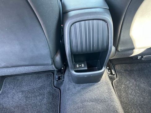 Used 2024 Hyundai Kona SE image 28