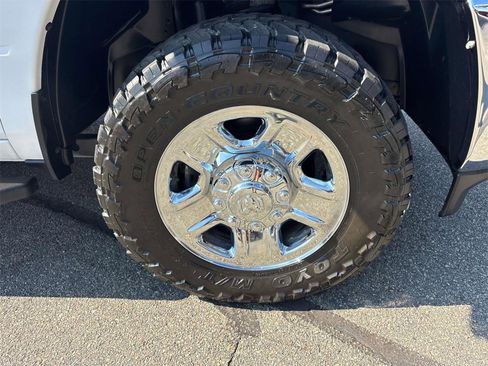 Used 2022 RAM 2500 Tradesman w/ Chrome Appearance Group image 30