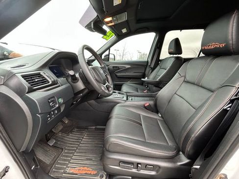 Used 2023 Honda Passport TrailSport image 12