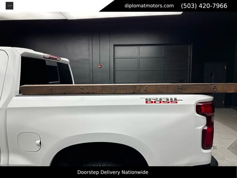 Used 2021 Chevrolet Silverado 1500 LT Trail Boss w/ Convenience Package II image 45