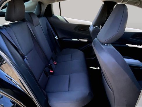 Certified 2025 Toyota Prius LE FWD image 19