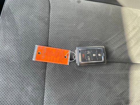 Used 2023 Jeep Grand Cherokee Altitude image 20