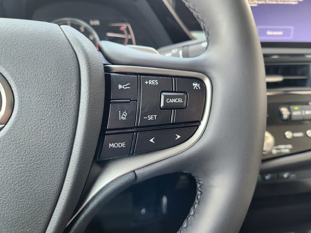 Certified 2024 Lexus ES 350 w/ Premium Package FWD image 28