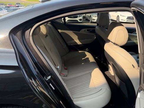 Used 2019 Genesis G70 2.0T Advanced w/ Elite Package RWD image 17