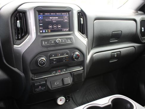 Used 2020 Chevrolet Silverado 2500 Custom w/ Custom Value Package AWD/4WD image 25