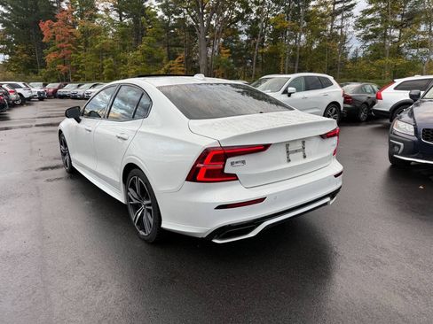 Used 2022 Volvo S60 T8 R-Design Expression w/ Advanced Package AWD/4WD image 5