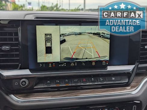 Used 2024 Chevrolet Silverado 1500 LT Trail Boss w/ LT Trail Boss Premium Package AWD/4WD image 9