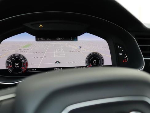 Used 2019 Audi Q8 Premium Plus w/ Premium Plus image 44