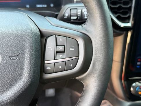 Used 2024 Ford Ranger Lariat w/ FX4 Off-Road Package image 19