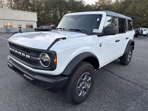 Used 2025 Ford Bronco Big Bend image 3